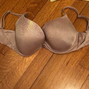 Victoria’s Very Sexy Push-Up Bra